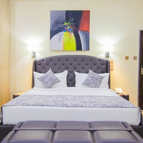 CLASS SUITES HOTEL AND APARTMENTS